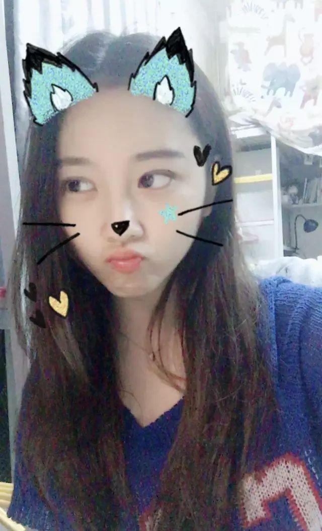 杨幂新签四位小花长相都挺美的,但这位王一菲