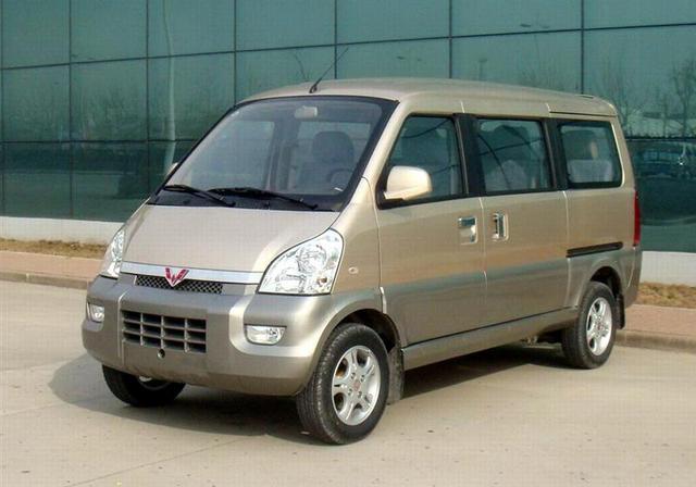 面包车中的法拉利,中置四轮驱动,还有自动挡版本