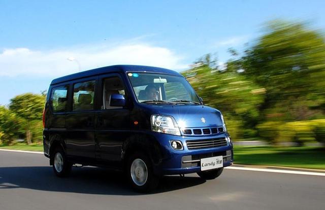 面包车中的法拉利中置四轮驱动还有自动挡版本