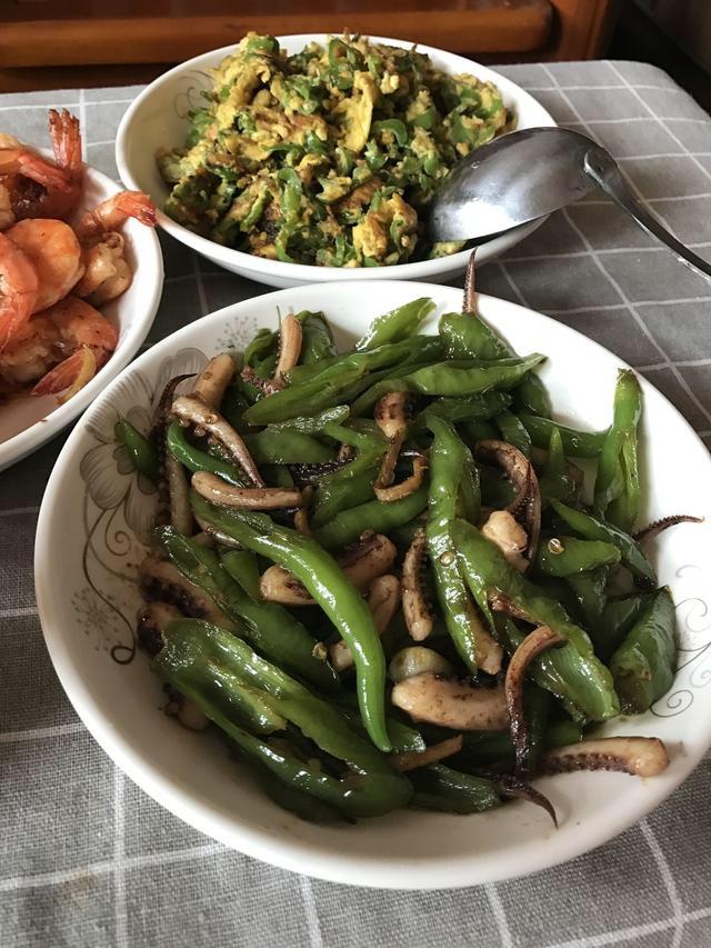 奶奶做的饭菜最美味,简单的家常菜做出大餐的味道,好吃|家常菜|美味