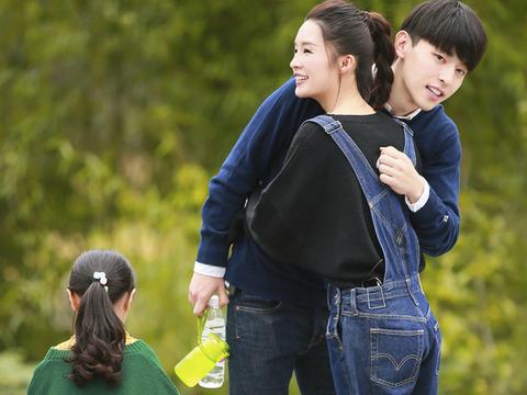 金晨已成过去式?邓伦这条微博不禁让粉丝猜测