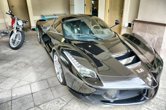 文莱这辆528万的豪车很特殊,没挂牌却有警车开道