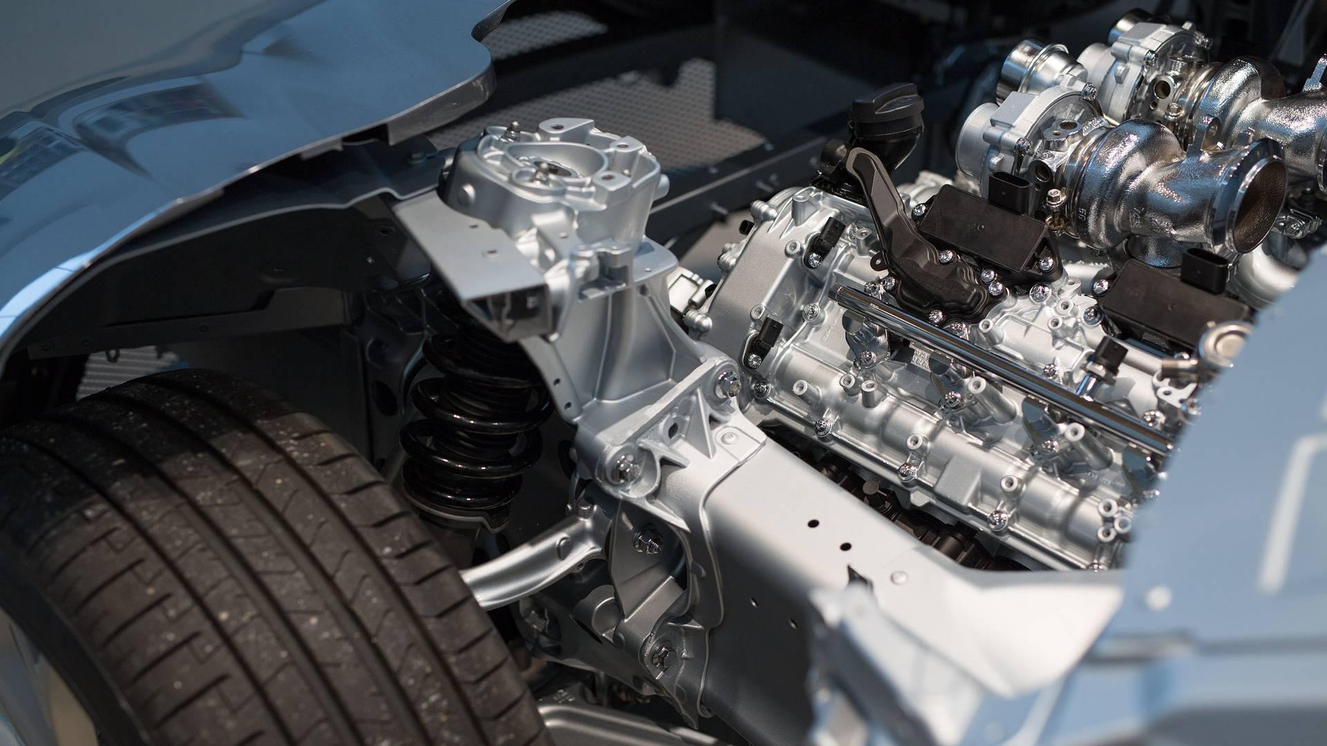 马丁全新vantage暴力滑出