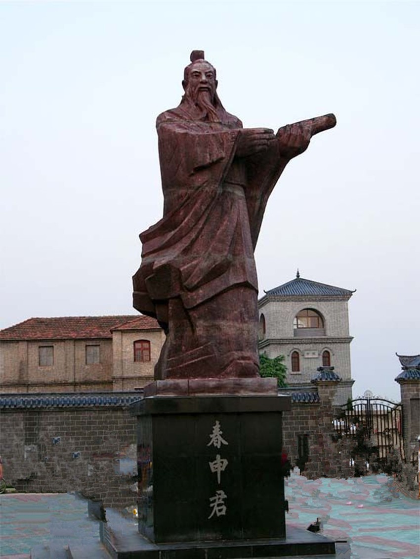 选王后先试用,生儿子继王位,国王到死不知还挺感恩