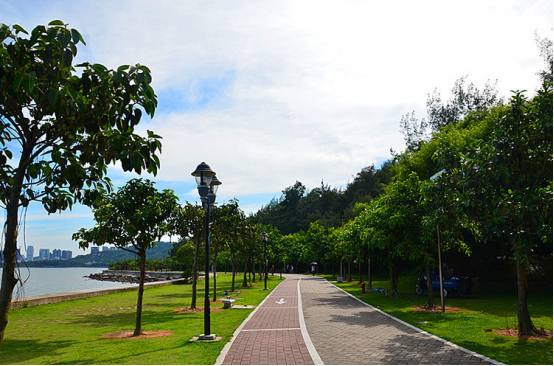 珠海歌剧院西广场(起点)→珠海歌剧院北广场→野狸岛绿道→新月桥