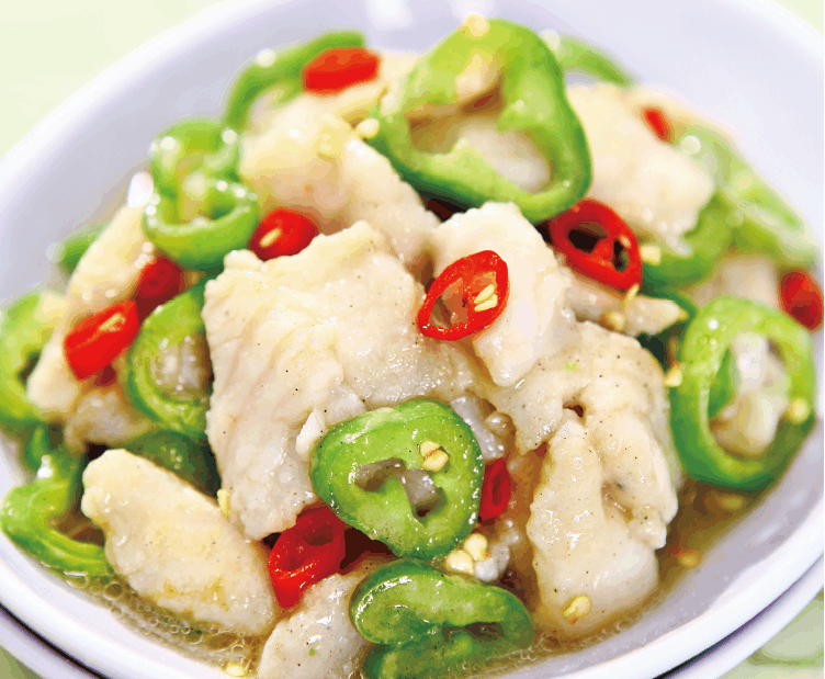 青椒龙利鱼柳 白绿相间, 鱼柳滑嫩, 青椒爽脆, 味道鲜美.