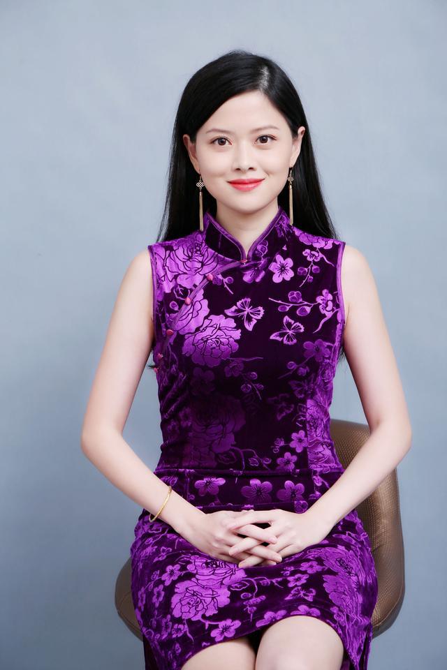 颜桦为什么放弃了投行的百万年薪,转而成为央视节目的主持人