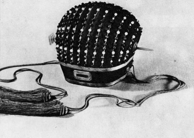 古代皇帝的皮牟冠用极其稀少的兽皮制成还有一个神秘的功能