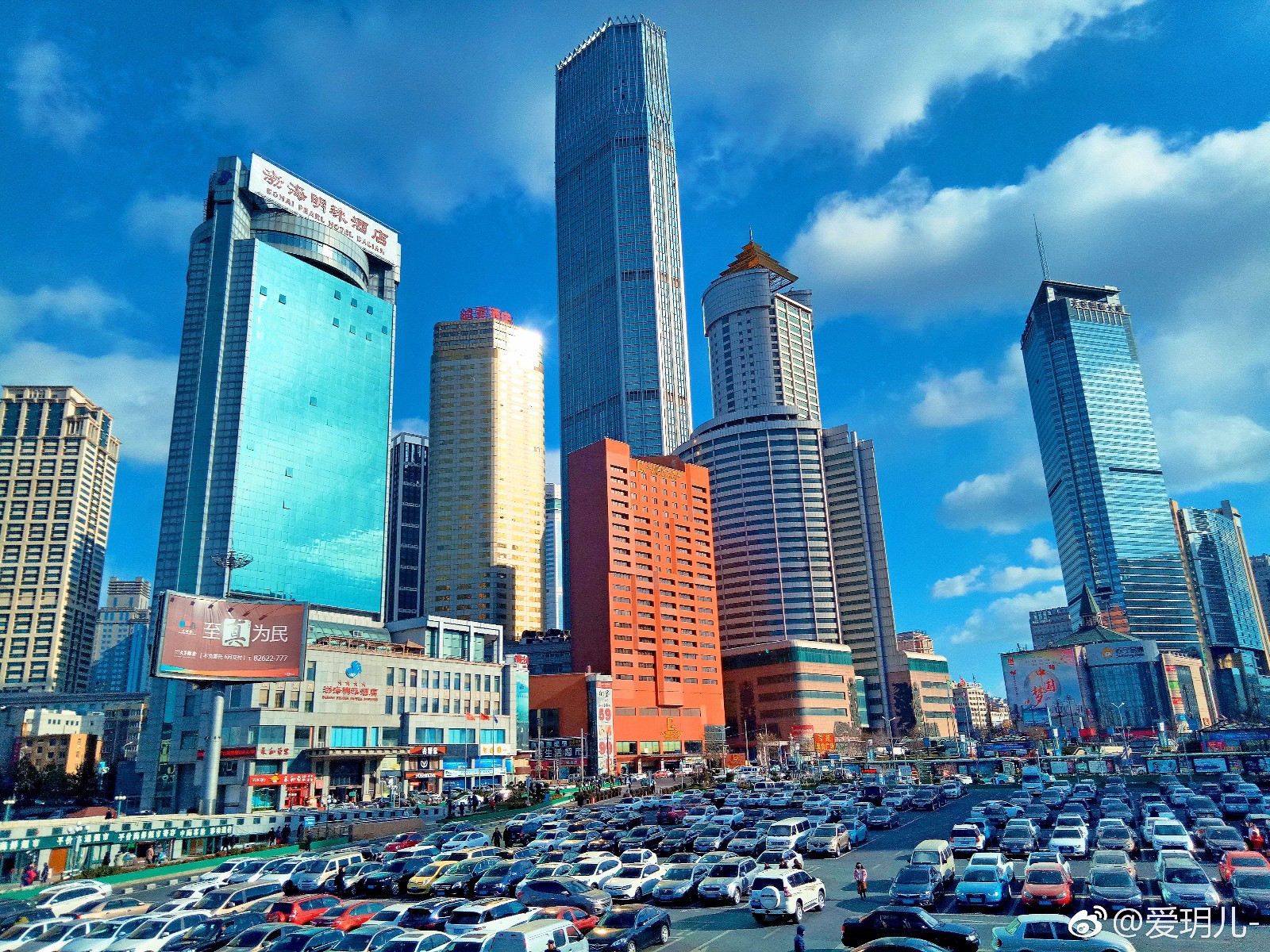 大连,是一个令人向往的城市,大连火车站附近的建筑,大都市的美