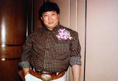 钱似莺的丈夫是洪济,在钱似莺和洪济养育的子孙中,有几个在演艺事业当