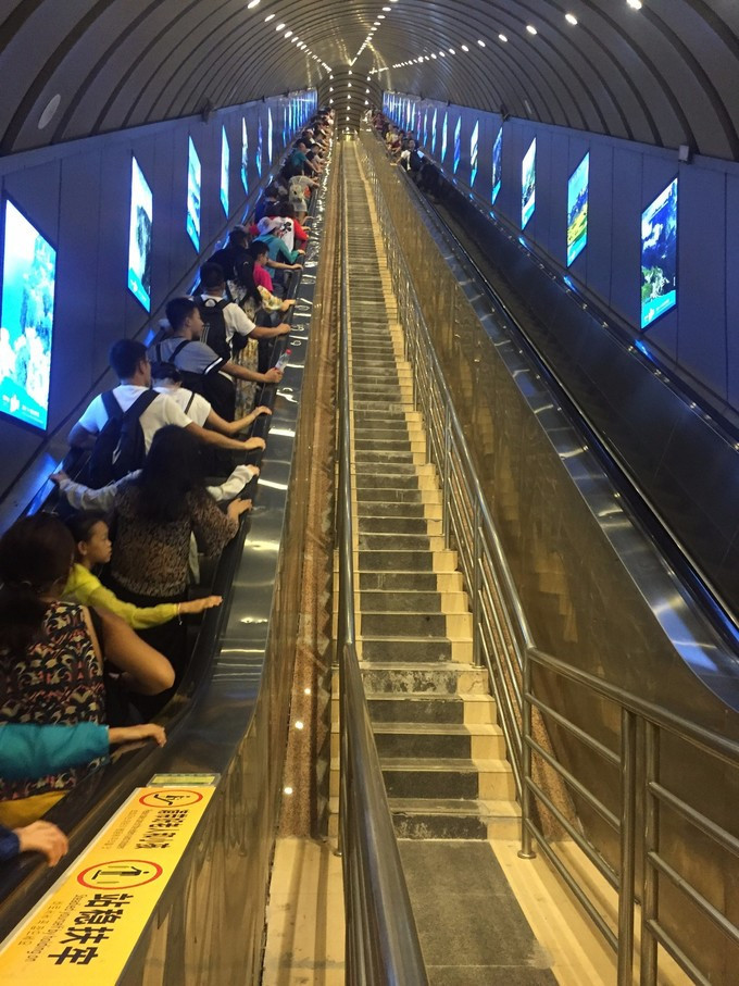 长沙高铁站去张家界如何坐车最方便呢?