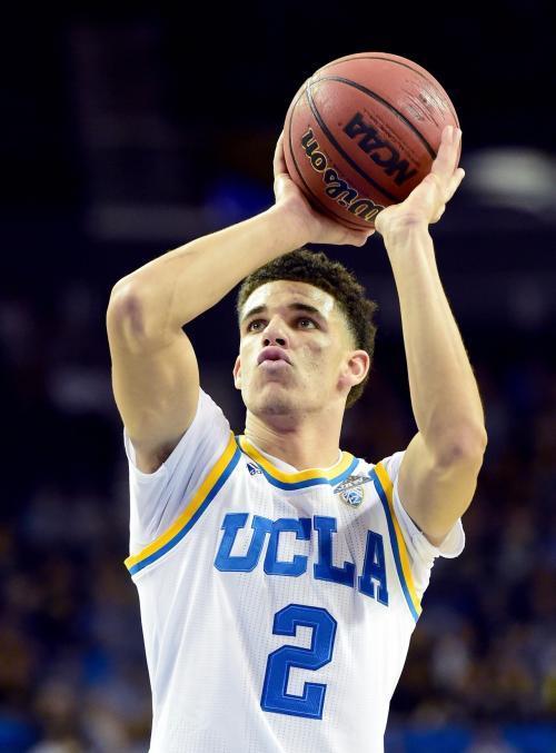 感恩节也得骂,连湖人前主帅都忍不住出来喷他!