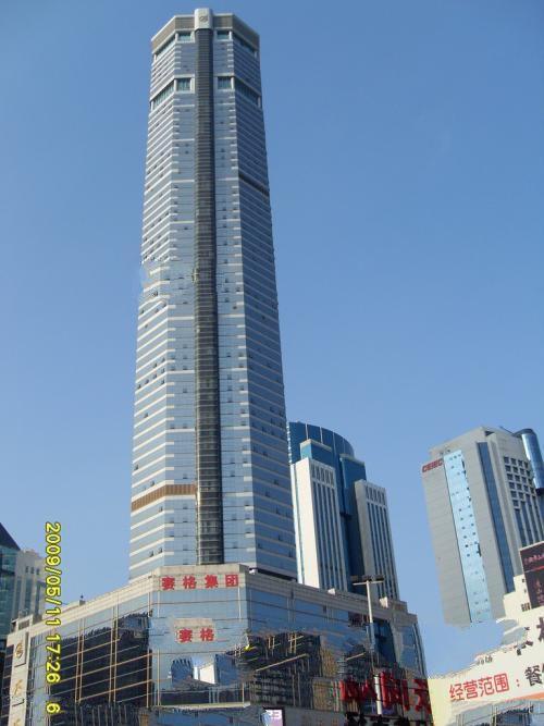 深圳10大最高的摩天大楼深圳第一高楼近450米保持多项记录