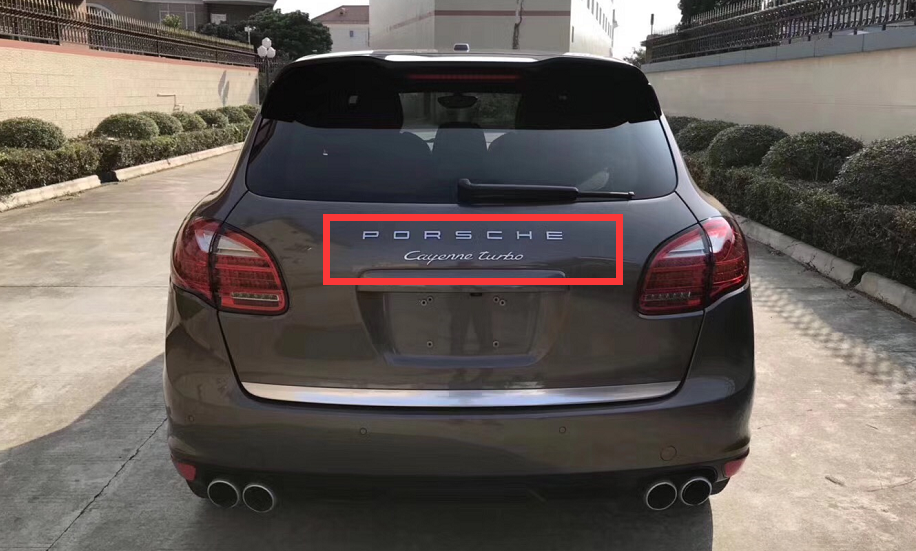 保时捷卡宴turbo,越野车也能拼加速,车主说路虎的速度太慢了!