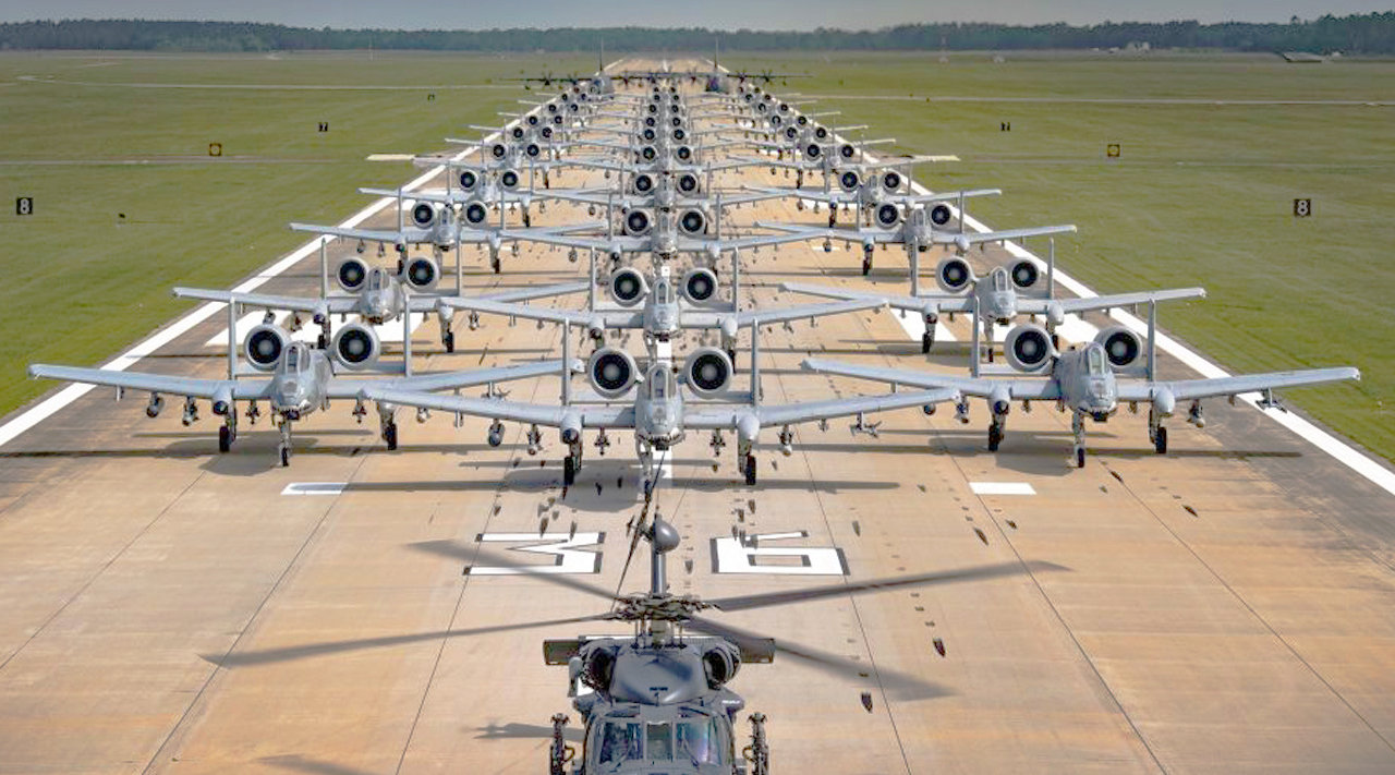 中国歼20或将服役400架!数量远超美军F22全靠