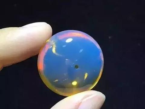 蓝珀鉴赏十大误区,文玩老手也"打眼"