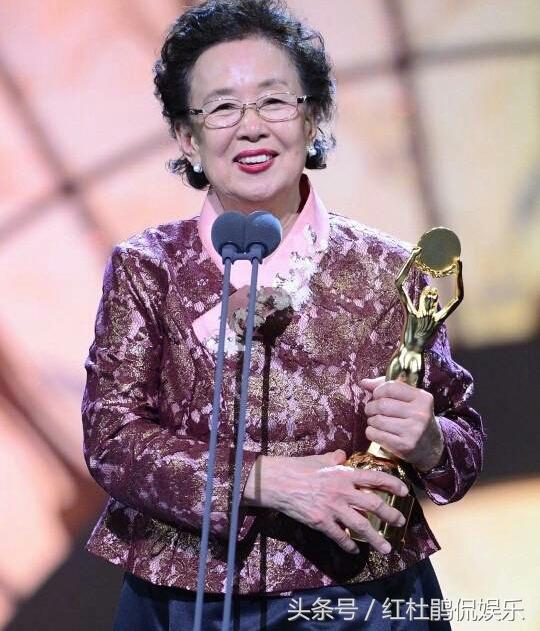 罗文姬从艺56年有46年在演小角色76岁终成韩国年龄最大的影后