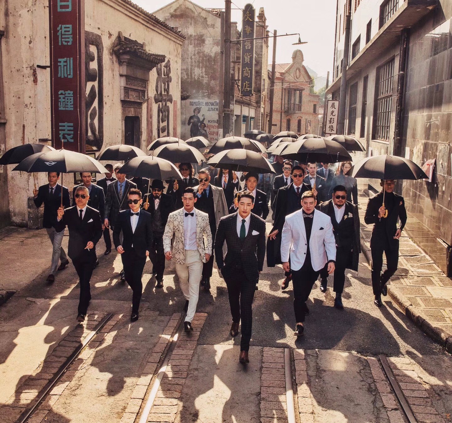 韩国帅哥具贤浩领衔中国有嘻哈三位歌手引爆今晚的vk百男大秀