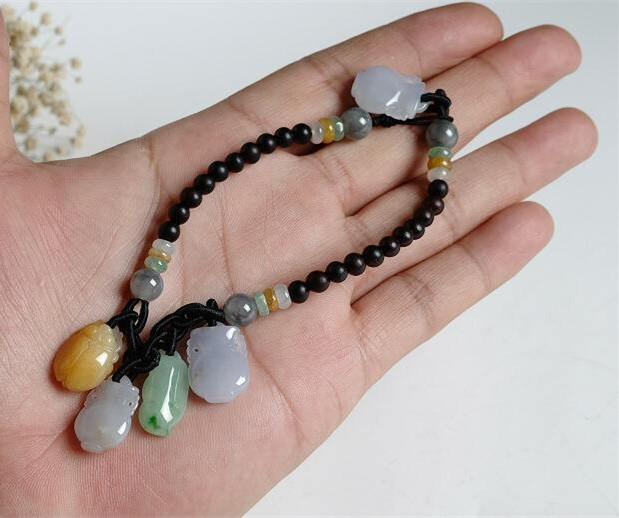 翡翠脚链竟有如此美好的寓意快来寻找你的玉缘吧