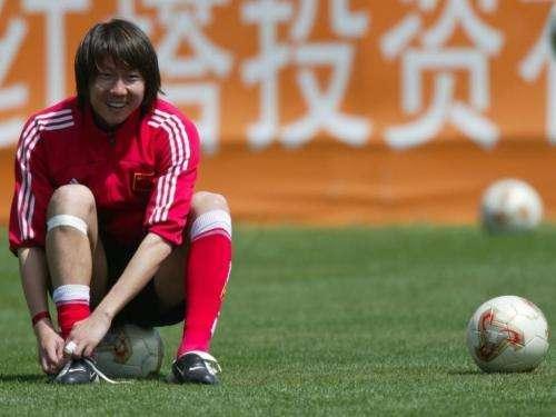 中国足坛历史最佳阵容:孙继海李毅在列,现役球