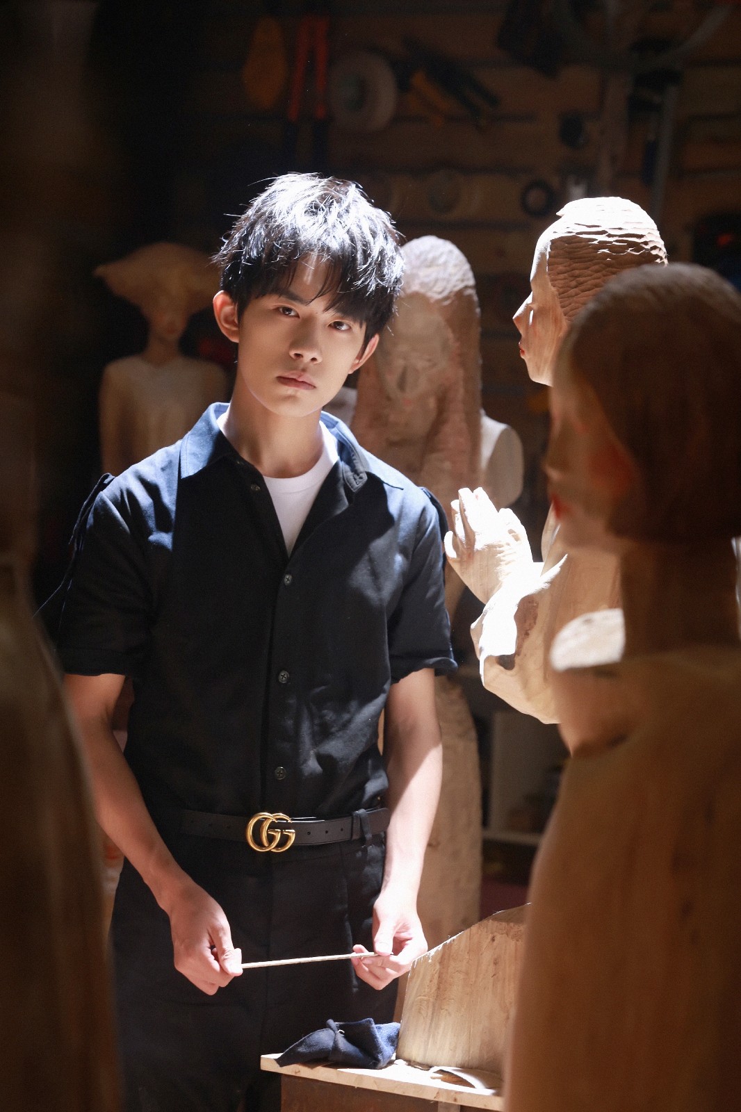 老干部上线禁欲系易烊千玺彰显别样风采