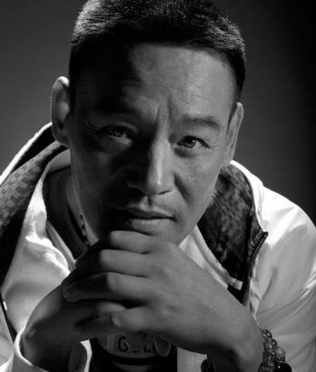 国家一级演员,与前妻离婚后净身出户,如今儿子实力成名不拼爹