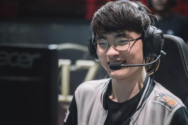 大魔王Faker玩佐伊上瘾:19杀到处秒人