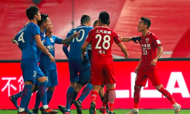 中超球员平均薪资101万美元:广州恒大第五,天