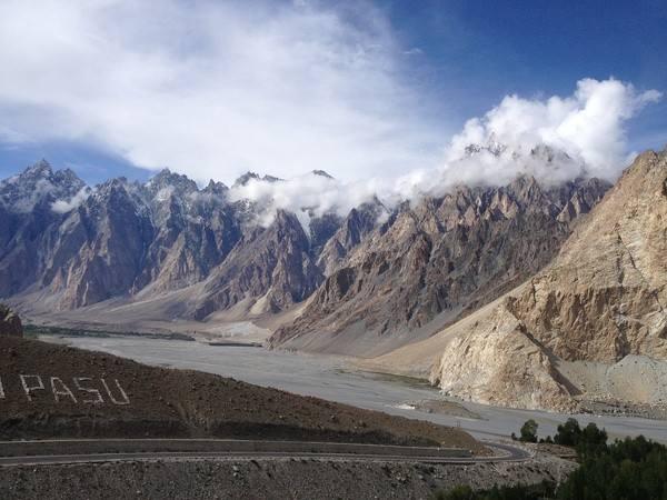 道光派了镇守新疆的卫兵前去帮助坎巨提,歼灭了克什米尔王国七千余人