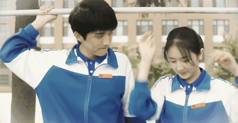 小爷问你一个严肃的问题:余淮林杨江辰同时追你,你选谁?