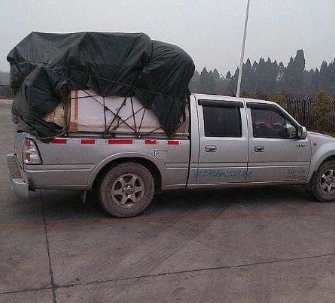 多拉货≠能拉货 平底货箱汽油皮卡得几分?