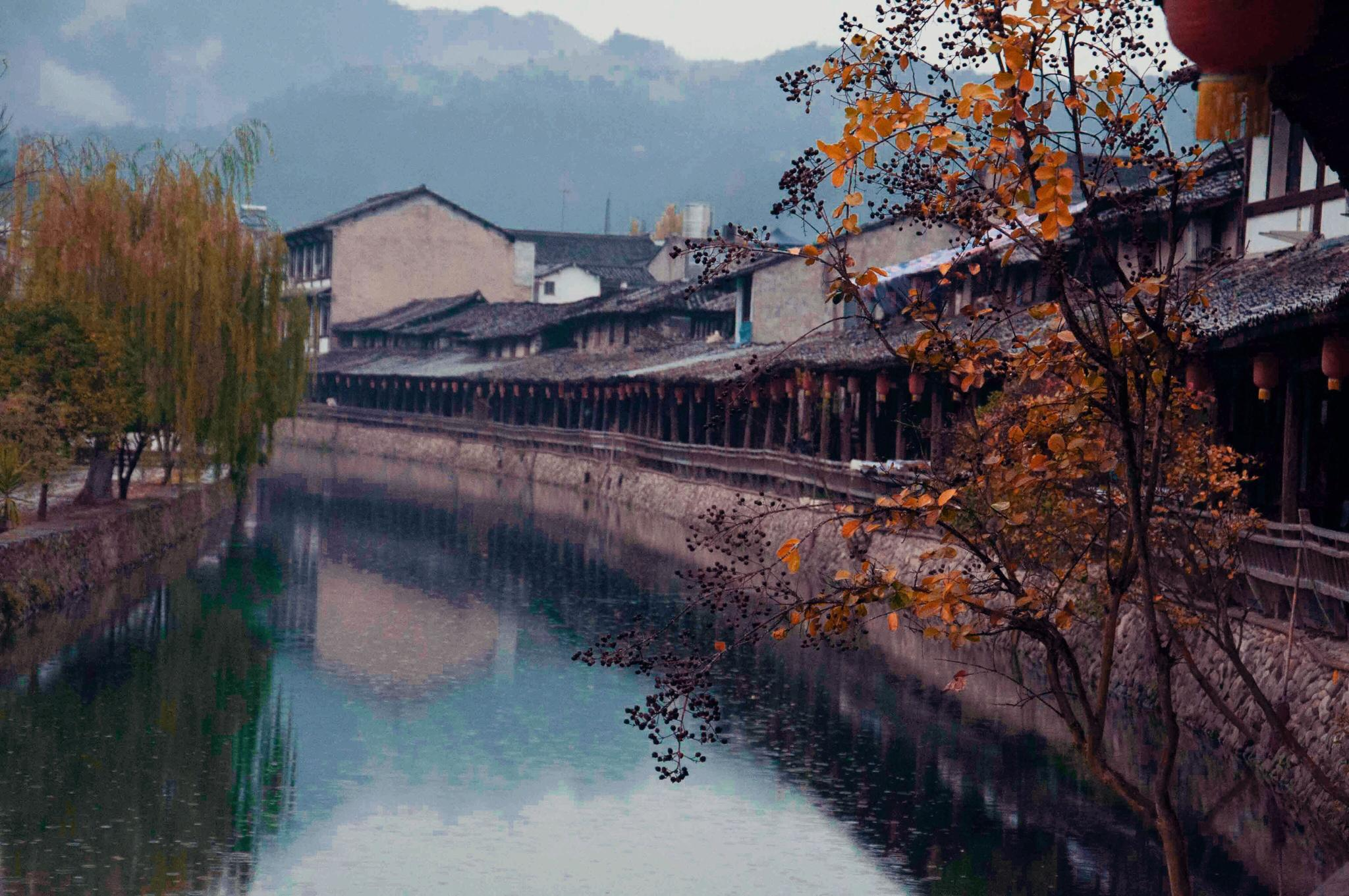 雨中的丽水古街摄于浙江永嘉