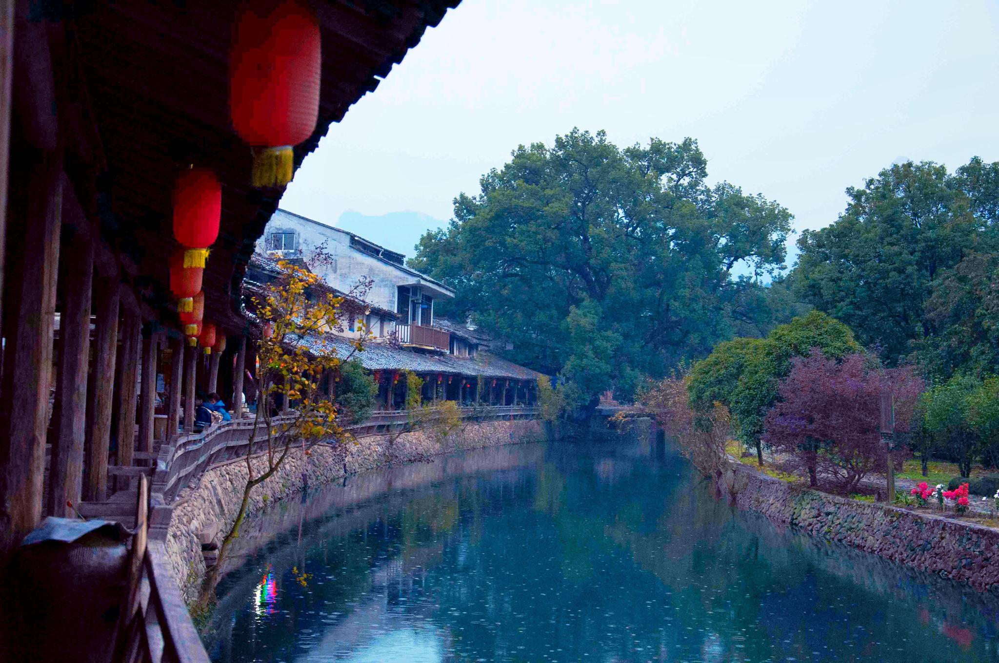 雨中的丽水古街摄于浙江永嘉