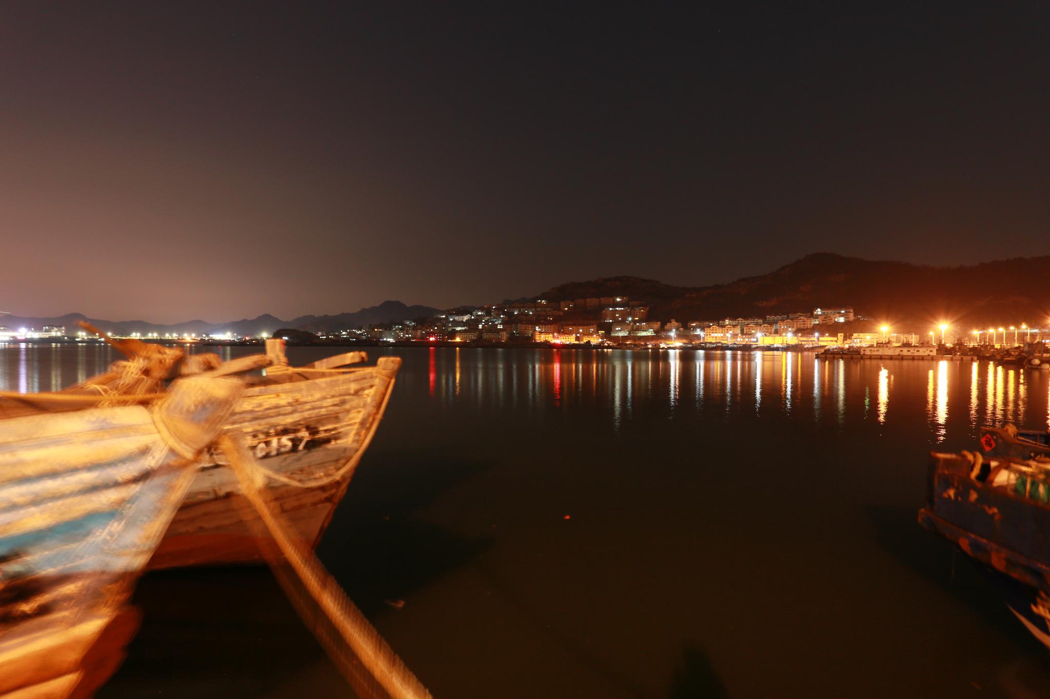 青岛渔人码头夜景图片