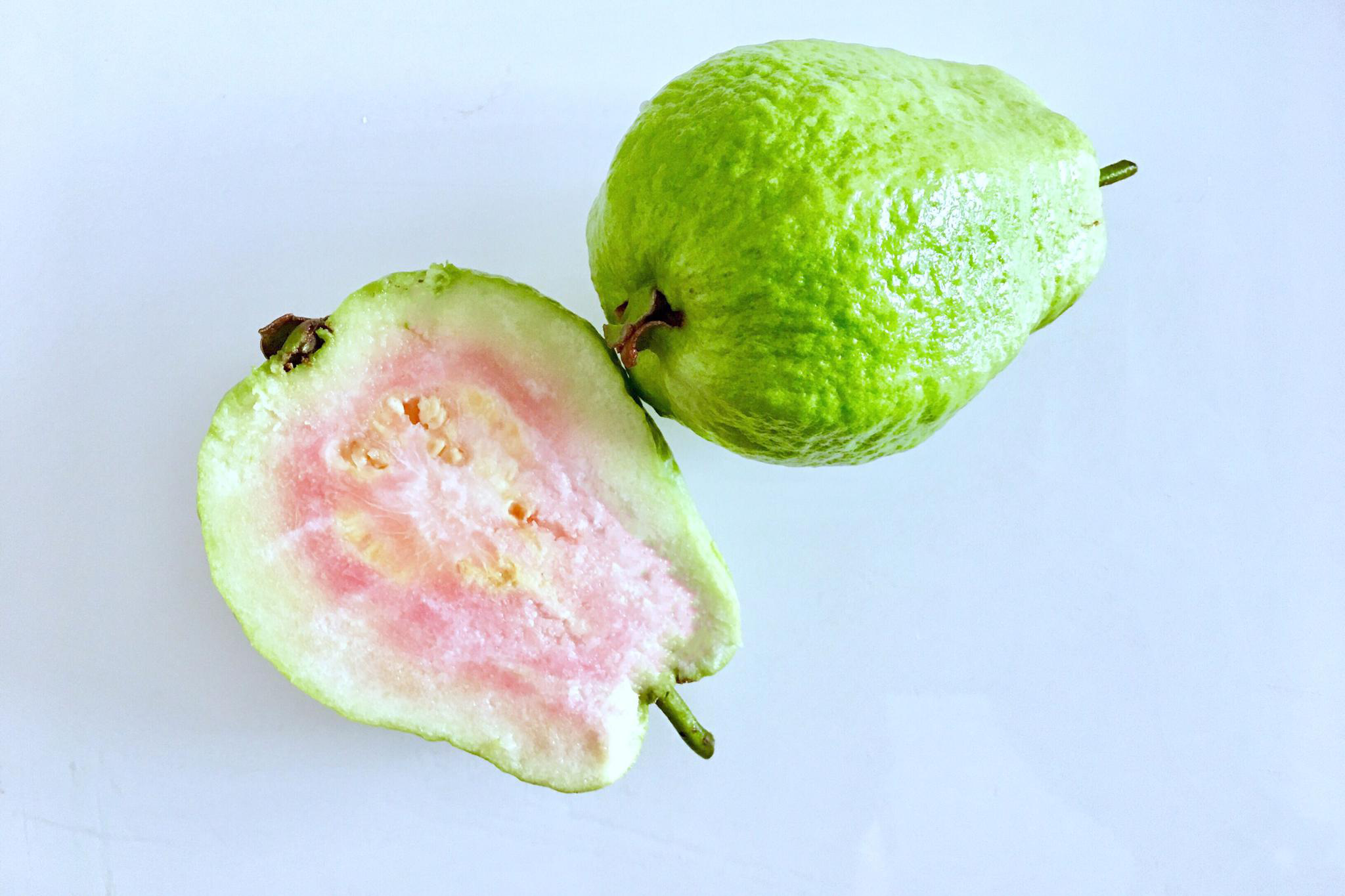 红心芭乐别名番石榴