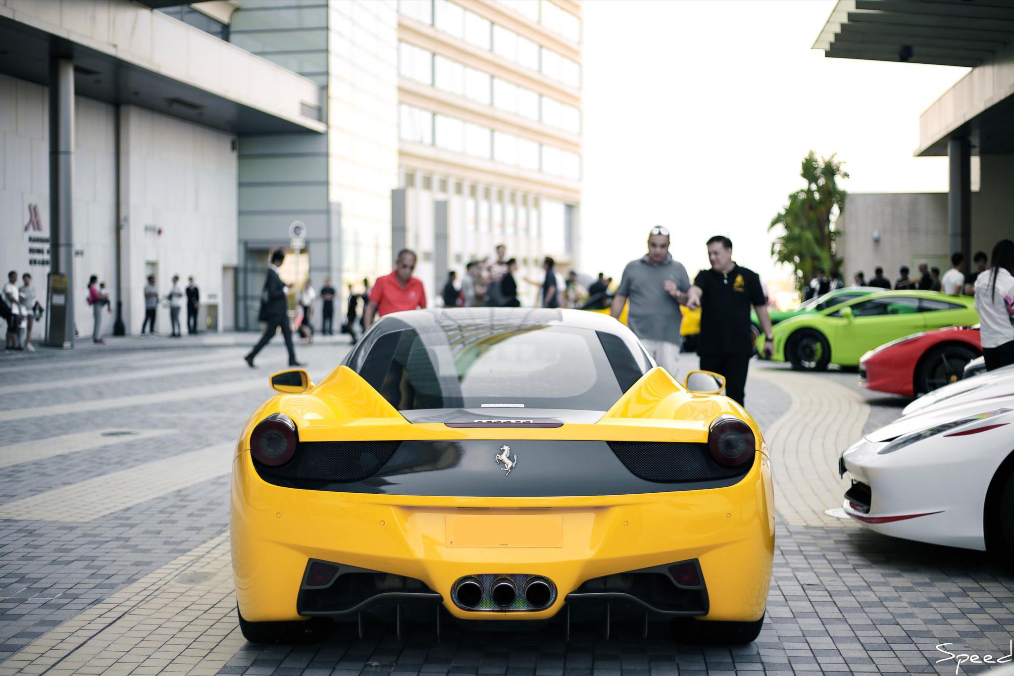 坐标香港的法拉利