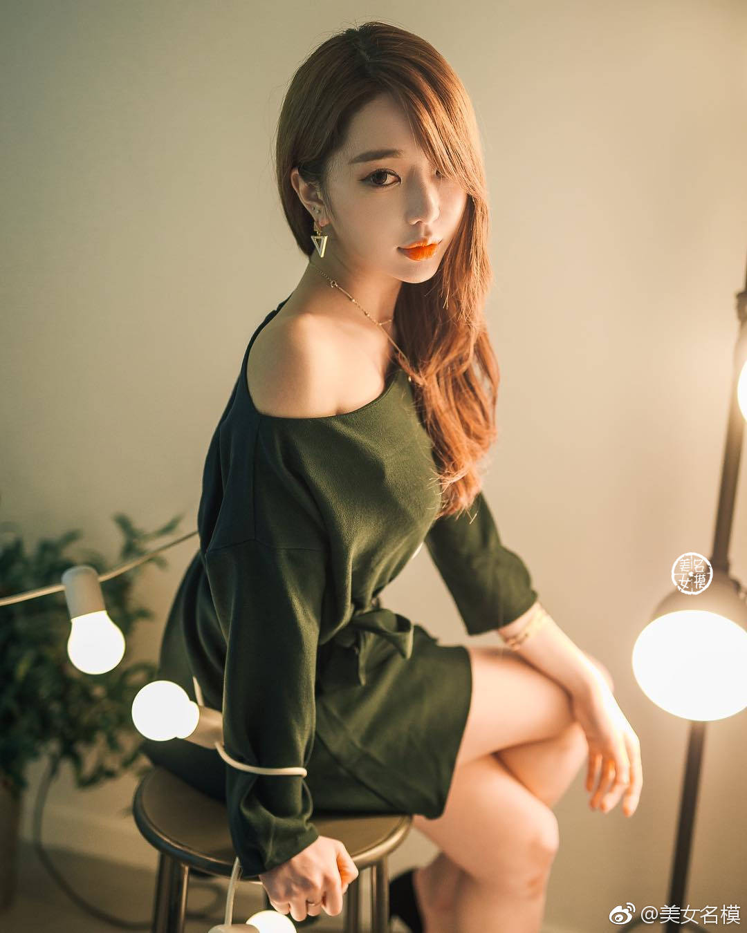 气质好颜值高的美女穿什么样的衣服都是那么美