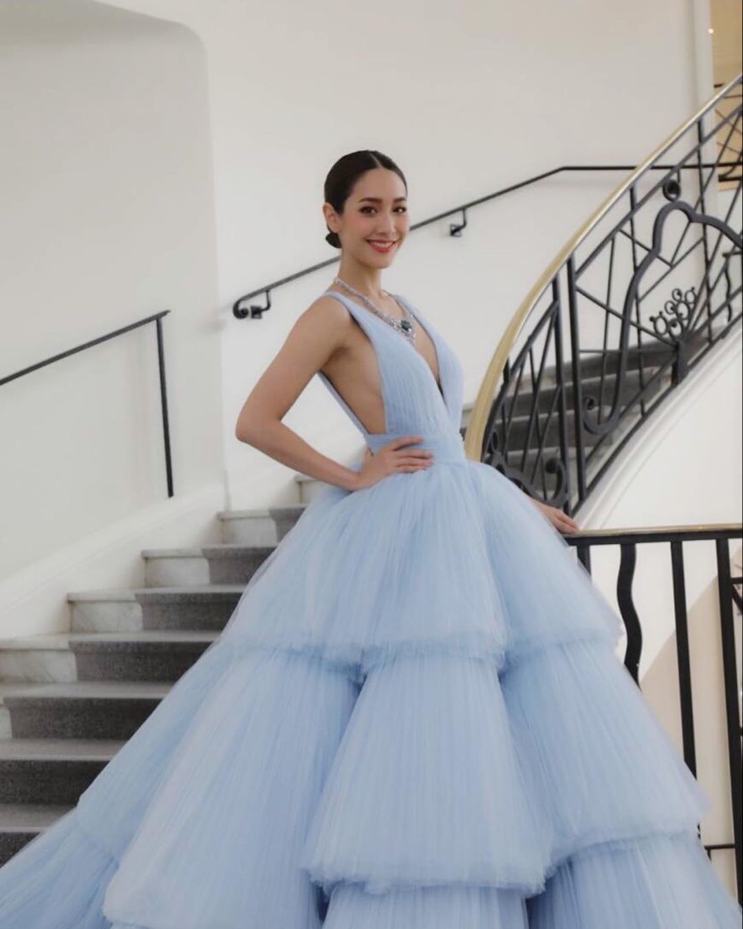 戛纳电影节,泰国女星邱敏敏太仙了