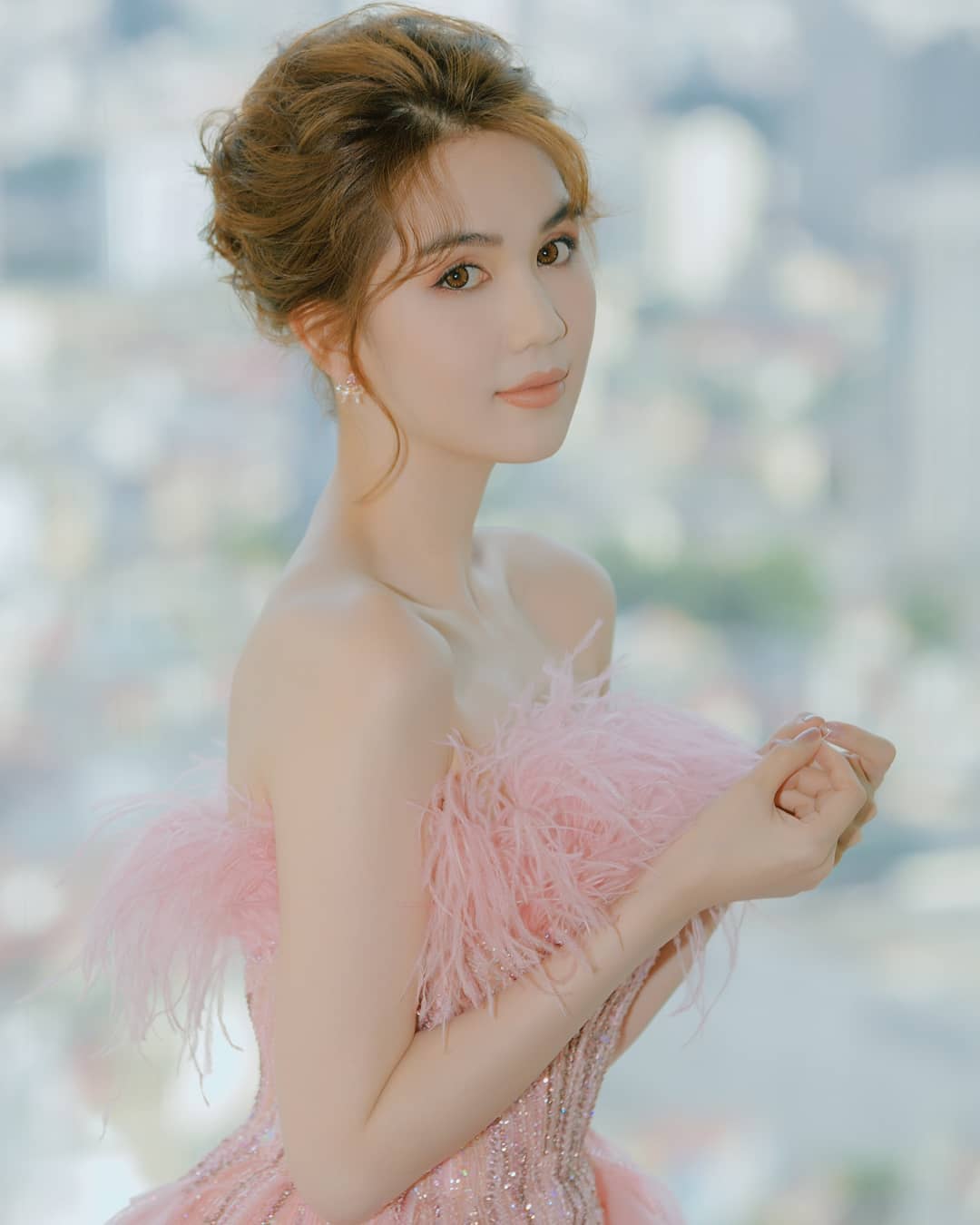 越南第一美女邓玉贞