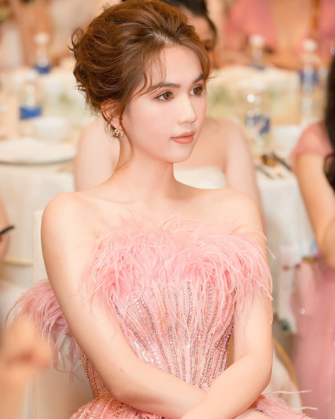 越南第一美女邓玉贞