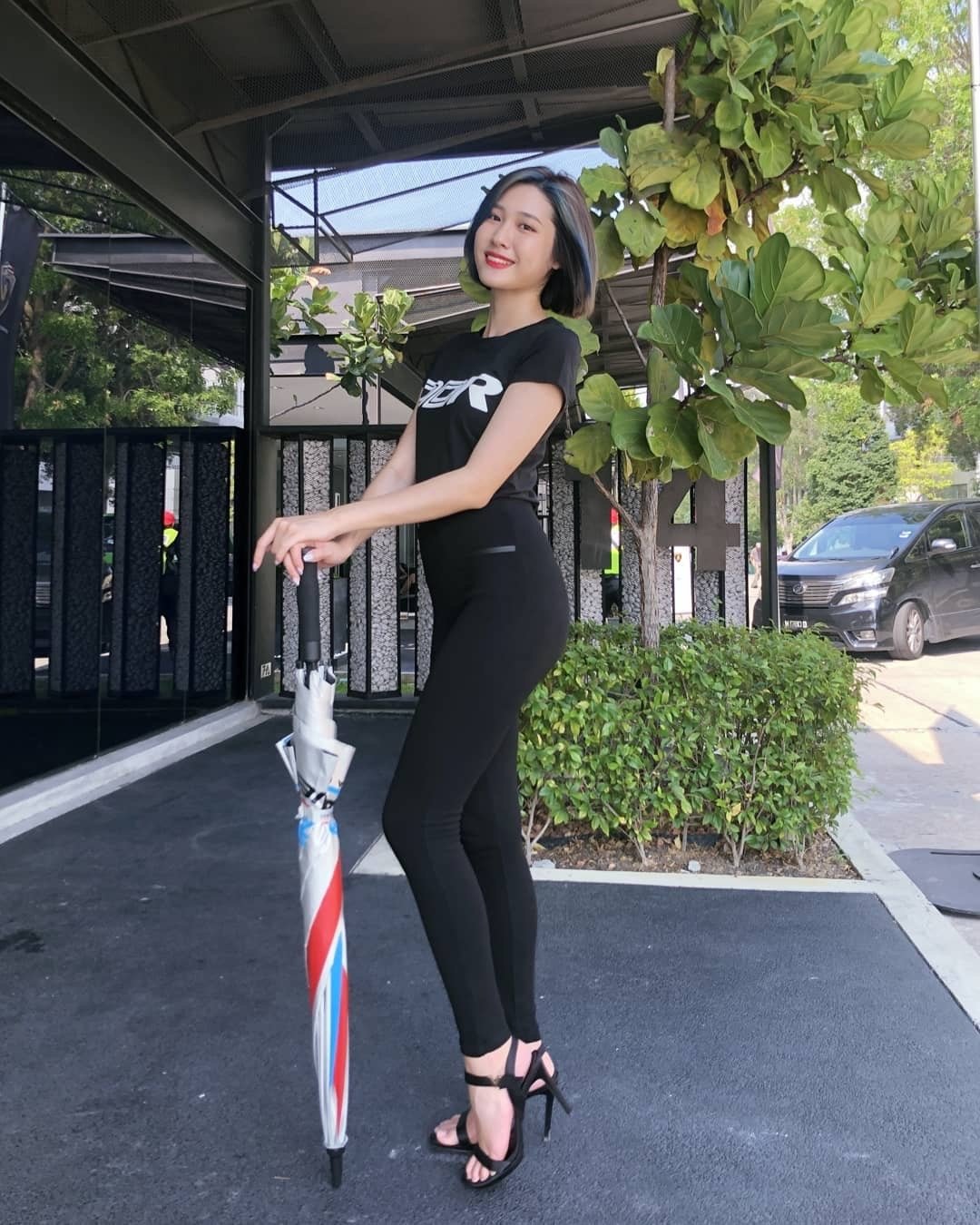 身材苗条的女生,性感又撩人.