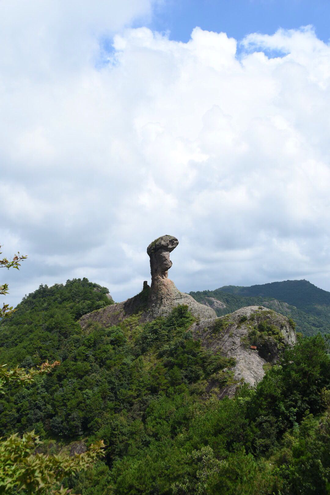 爬温岭五龙山石夫人山