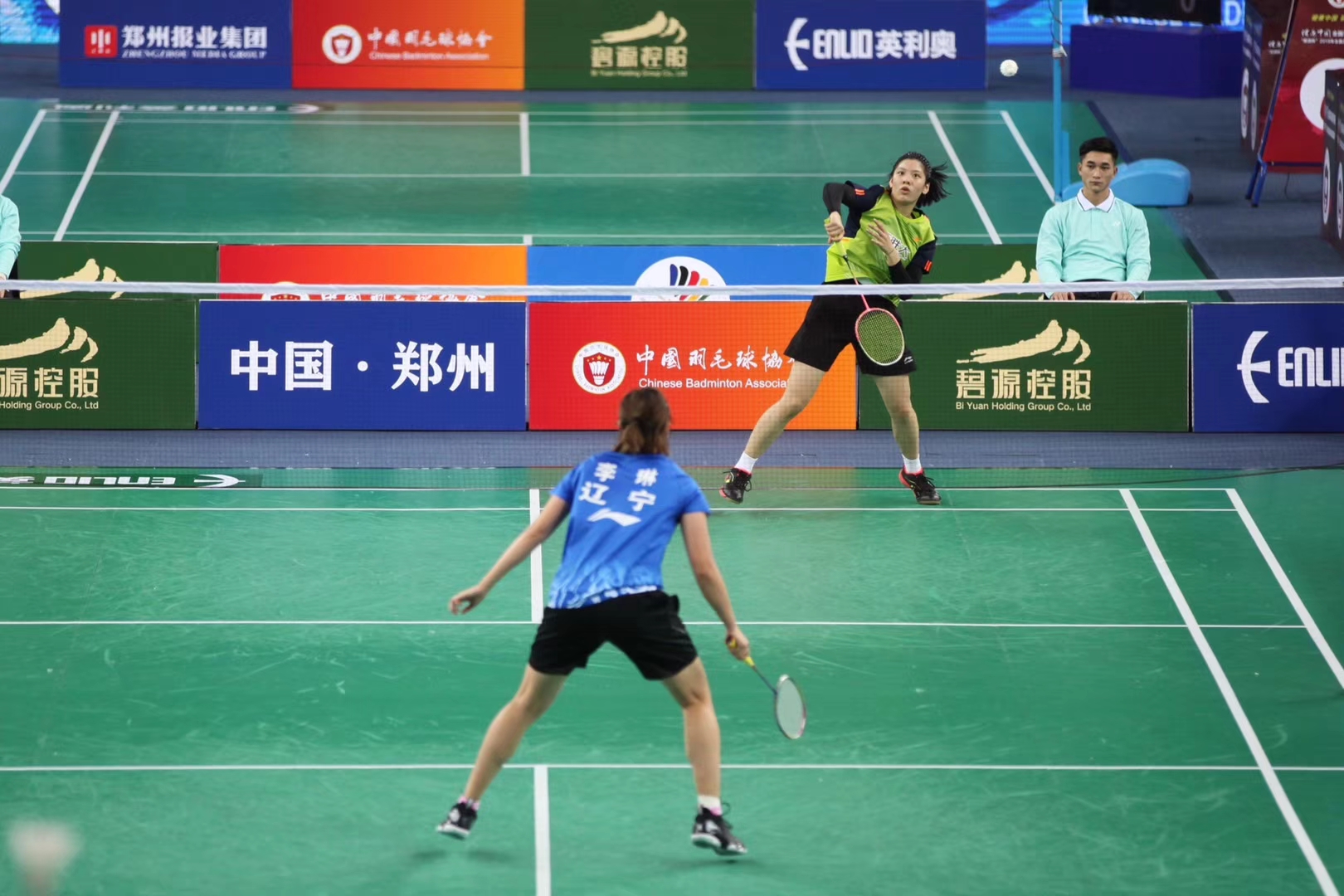 全国羽毛球单项冠军赛中国政法大学黄莉娜连胜专业