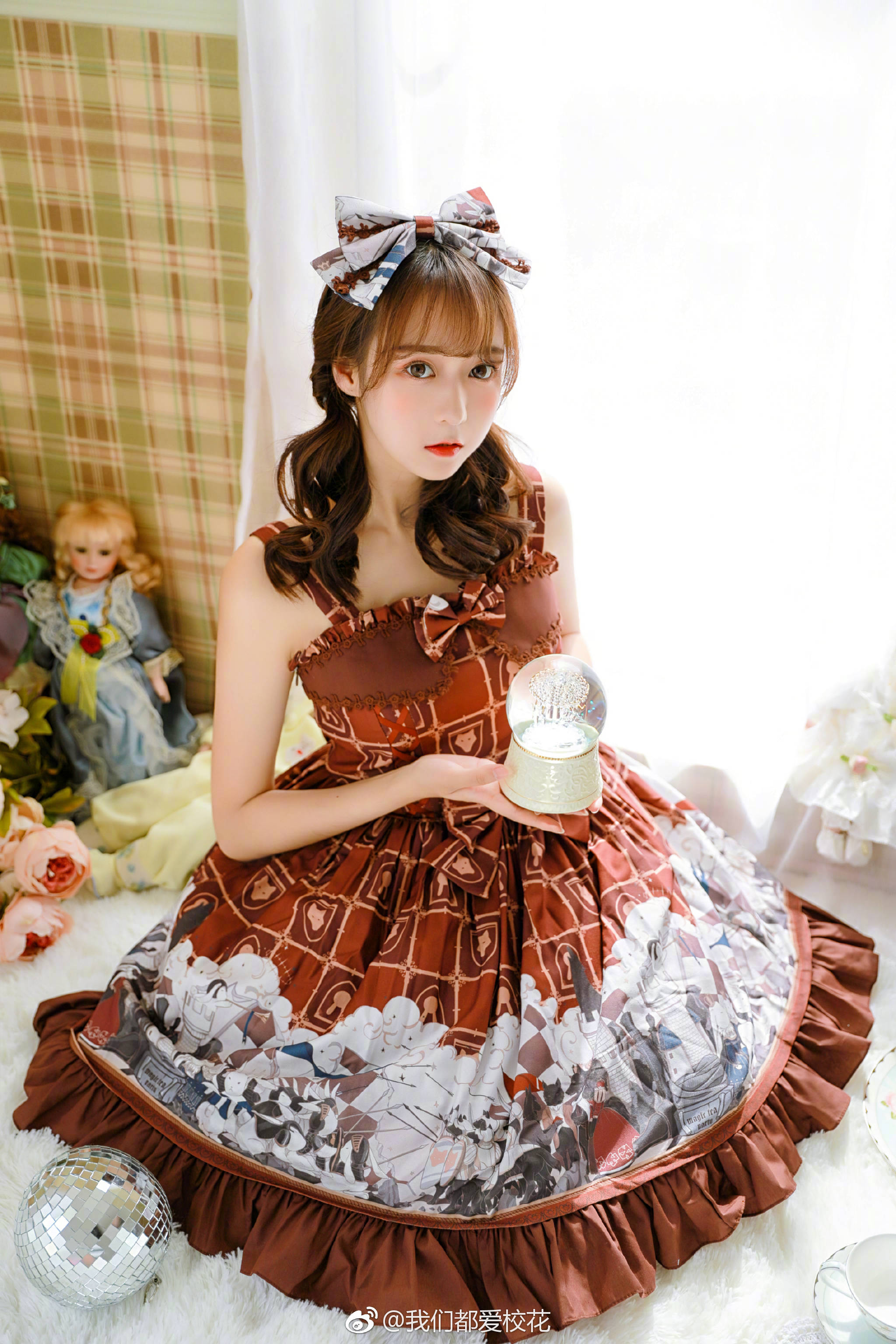 洛丽塔风的小姐姐,风格也不错.