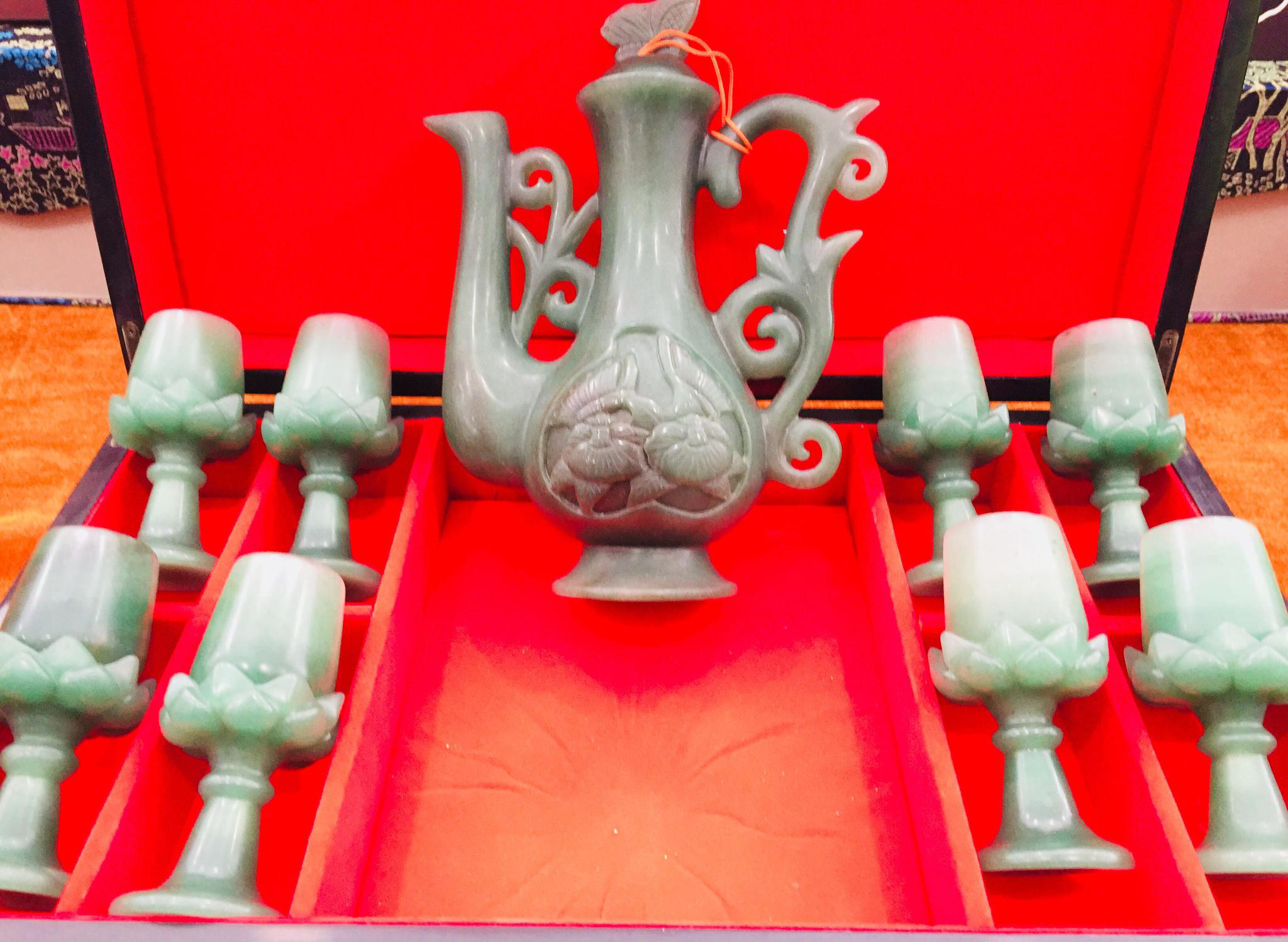 山西侯马惊艳蝴蝶杯含九龙杯