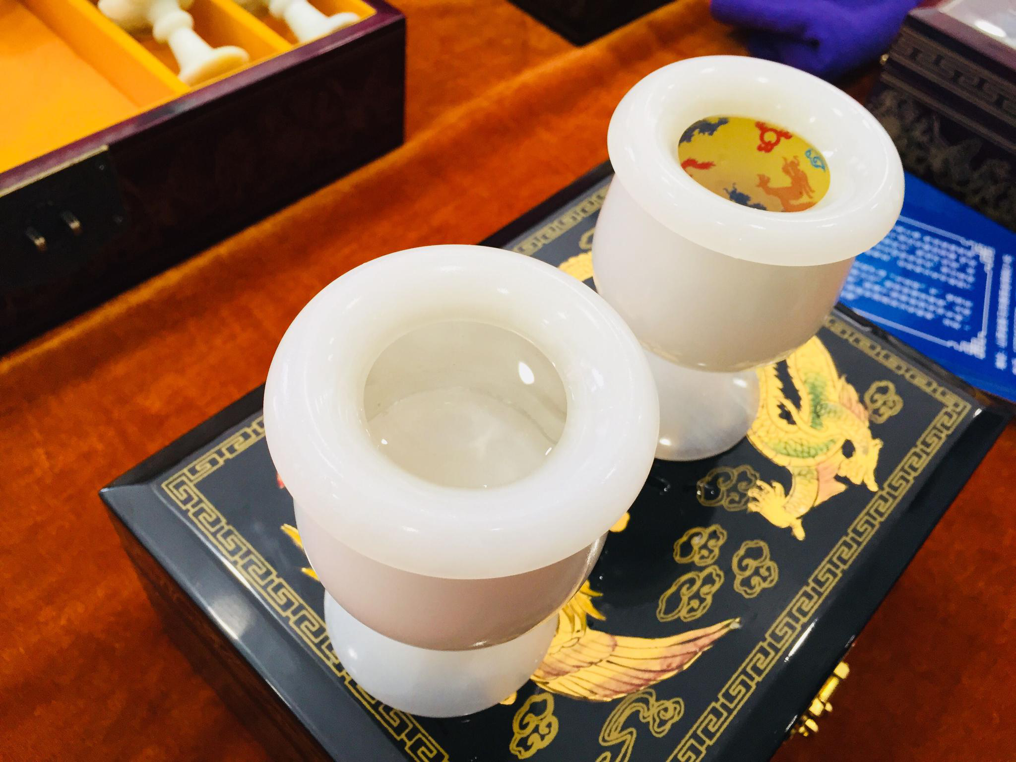 山西侯马惊艳蝴蝶杯含九龙杯