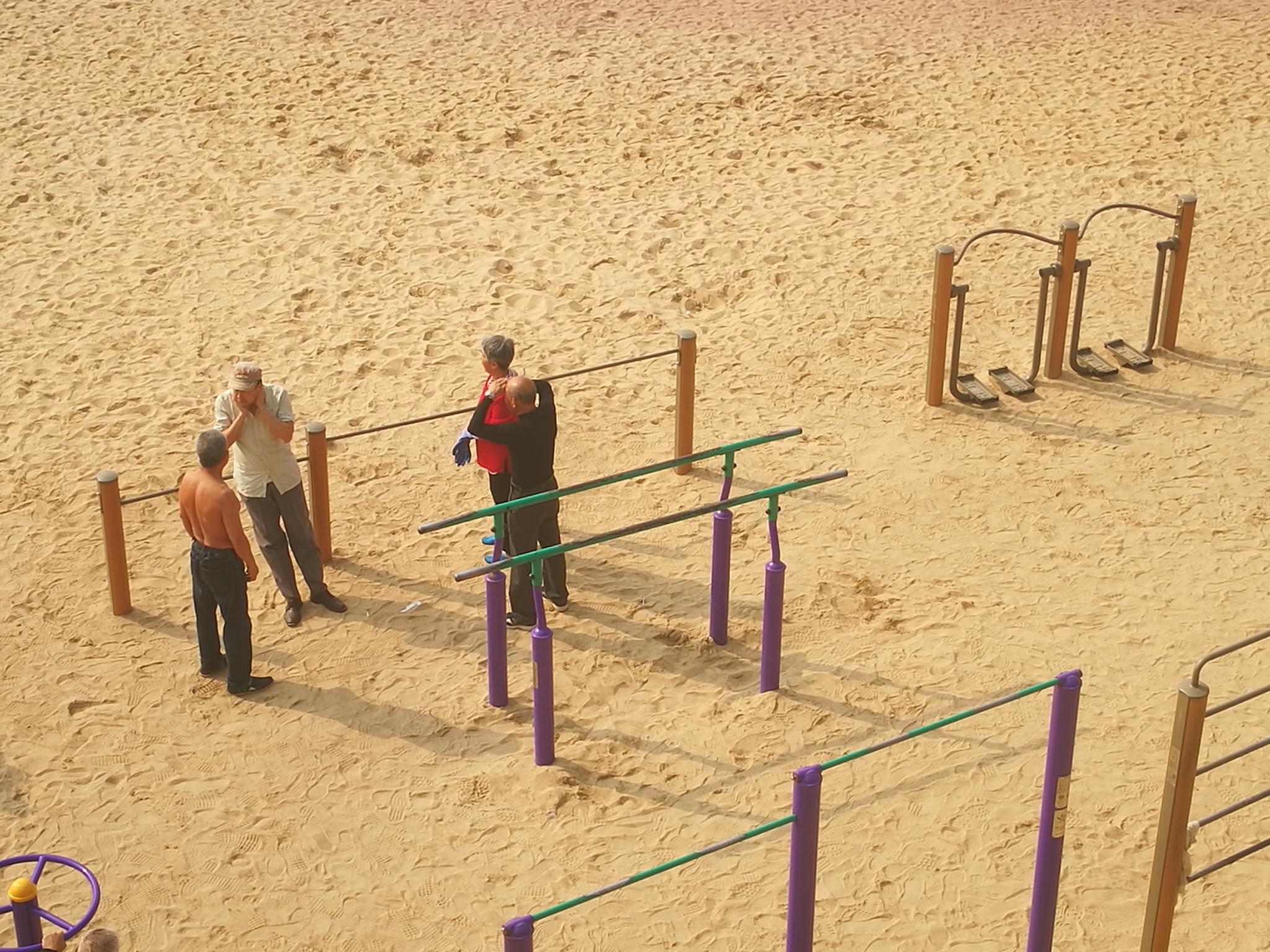 户外纪实图集 海边沙滩健身