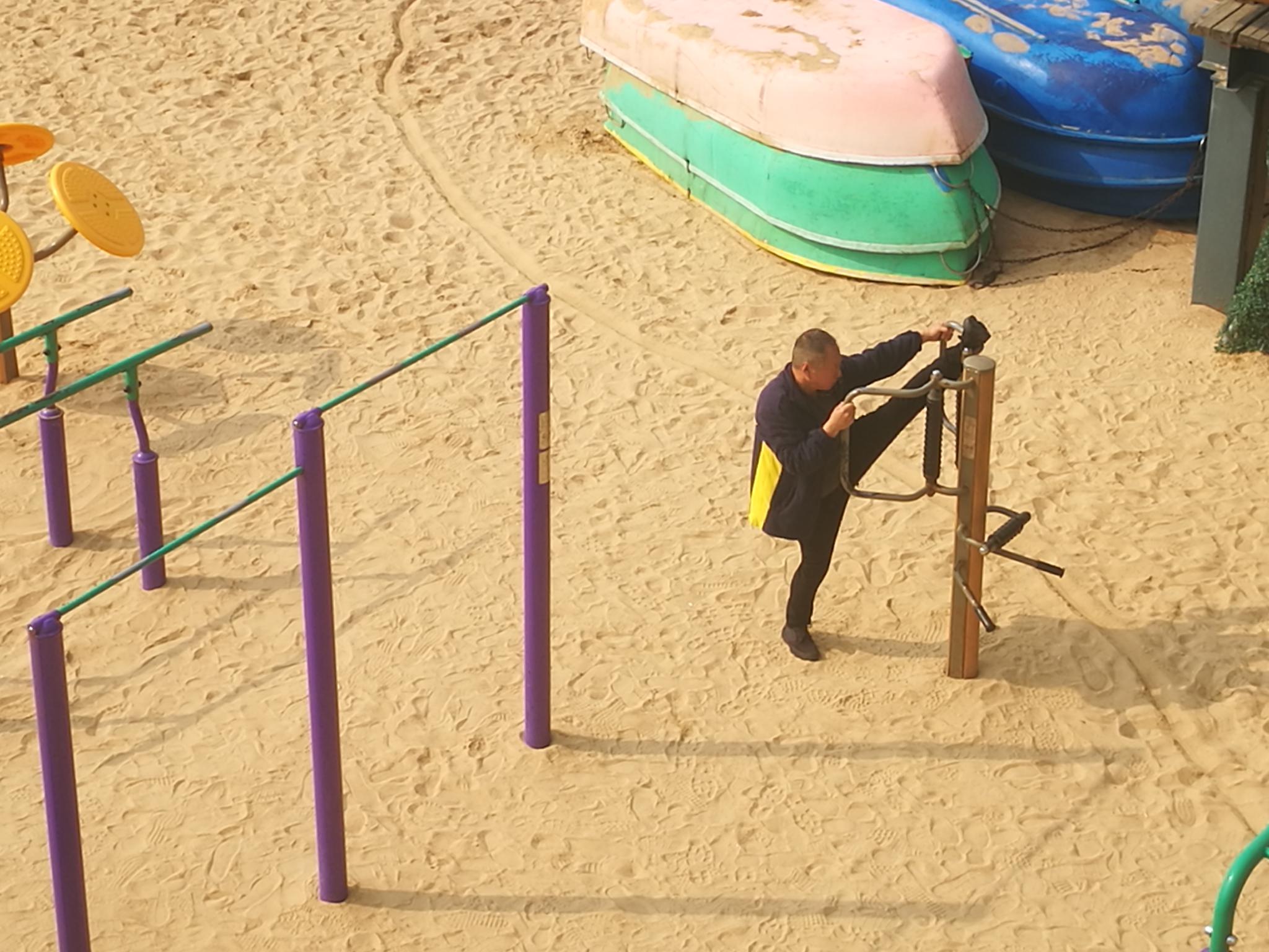 户外纪实图集 海边沙滩健身