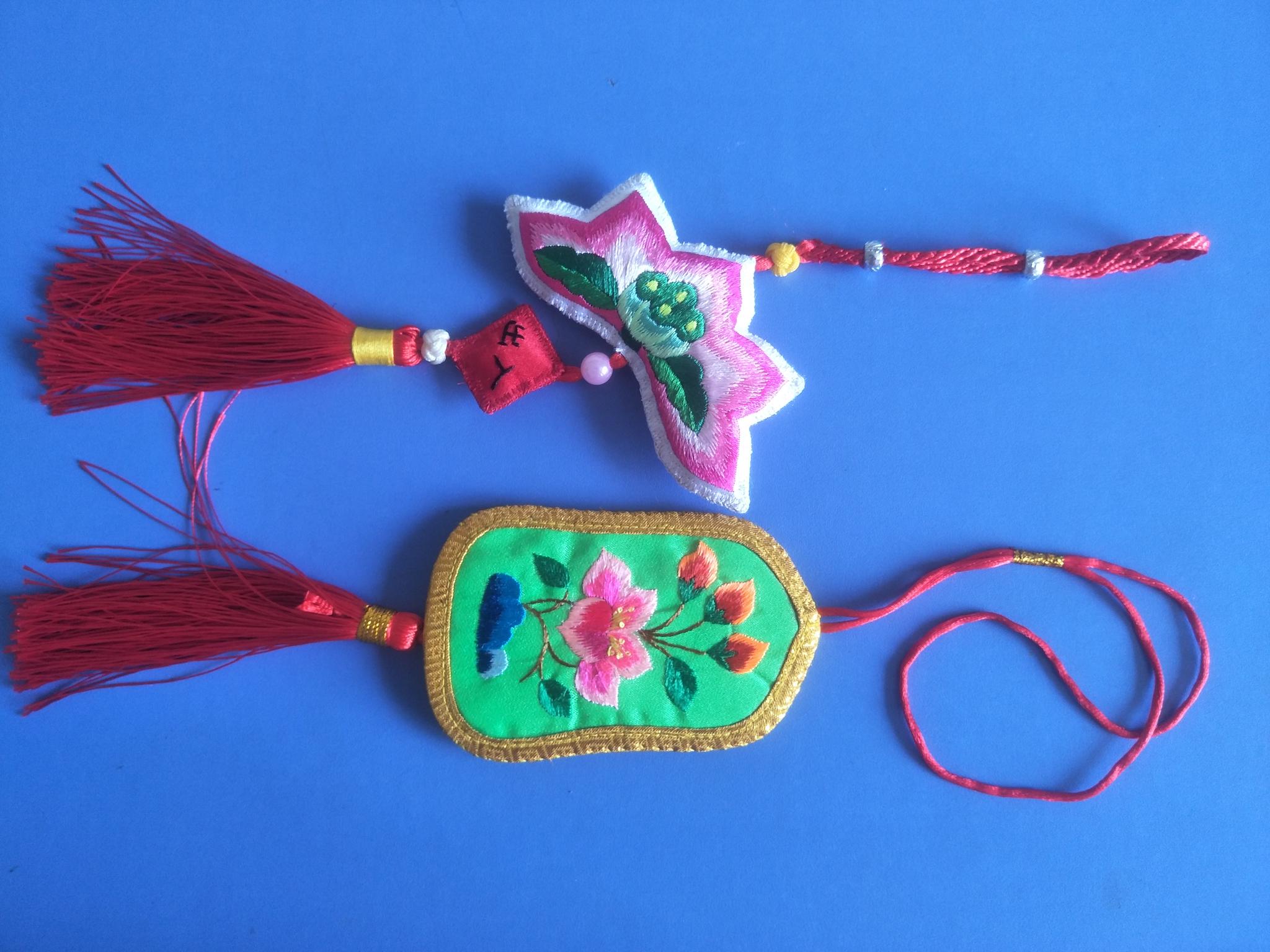 巧夺天工的蒙古族刺绣原创摄影