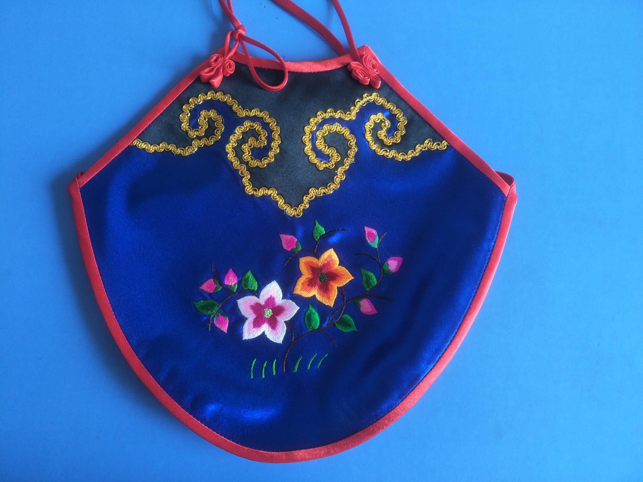 巧夺天工的蒙古族刺绣原创摄影